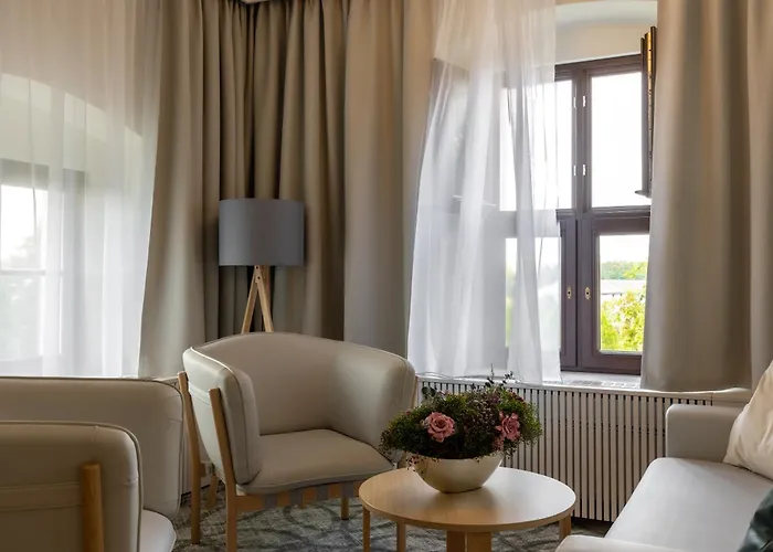 Zámek Hotel